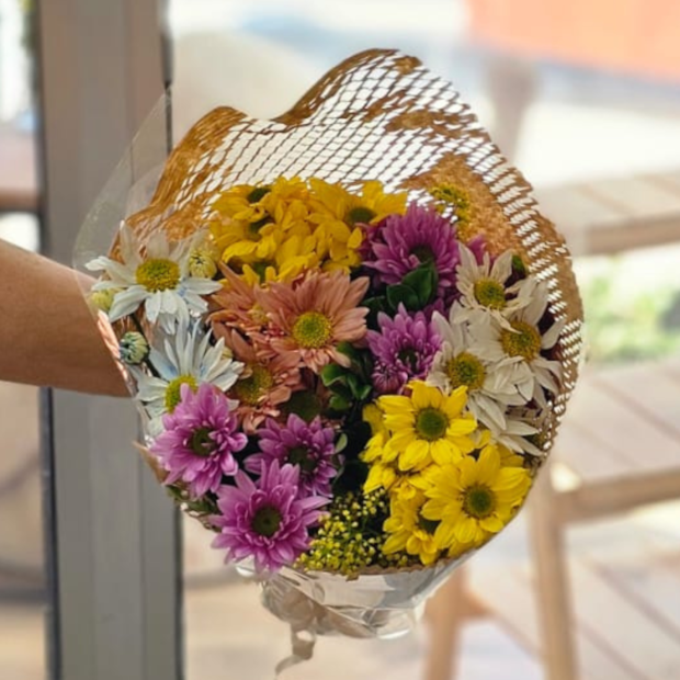 Buquê de Flores do Campo Médio-cf12c488-58e1-47e9-b229-9f347bf7ee18