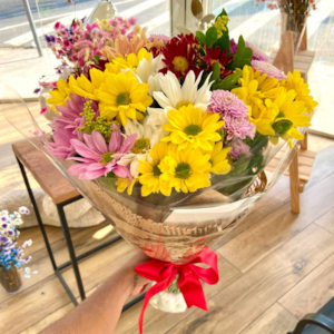 Buquê Flores Campestres e Ferrero Rocher