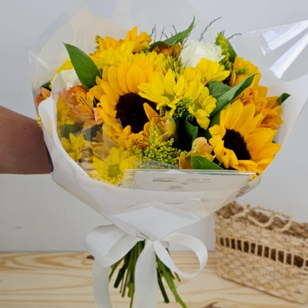 Buquê Mix Amarelo-897cf0a2-3779-44fe-9679-10b85273bdd6